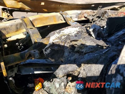 Zdjęcie 9 z 11 samochodu: 2015 BMW 328 XI SULEV VIN:WBA3B5G56FNS19639 - miniatura