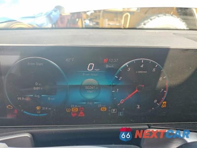 Zdjęcie 9 z 13 samochodu: 2021 MERCEDES-BENZ GLB 250 4MATIC VIN:W1N4M4HB0MW116653 - miniatura
