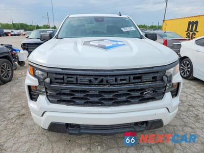 Piąte zdjęcie samochodu w środku: 2022 CHEVROLET SILVERADO K1500 CUSTOM VIN:3GCPDBEK1NG620061 - miniatura