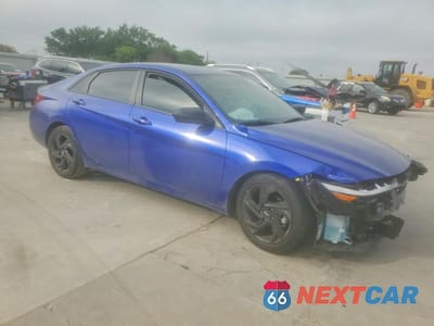 Czwarte zdjęcie samochodu z boku: 2026 HYUNDAI ELANTRA SEL SPORT VIN:KMHLM4DG4TU156227 - miniatura