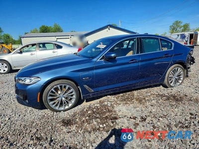 2023 BMW 5 SERIES WBA33AG0XPCM16921 - główne zdjęcie licytacji z USA - miniatura