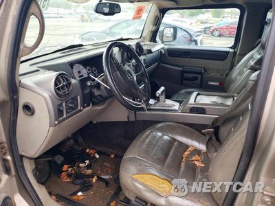 Zdjęcie 8 z 13 samochodu: 2004 HUMMER H2 VIN:5GRGN23U64H118618 - miniatura