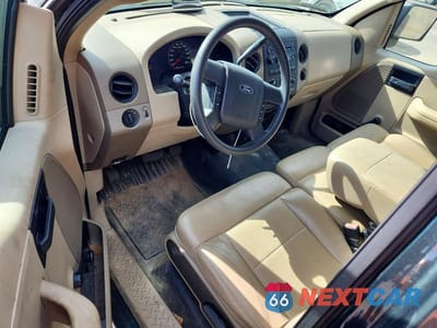 Zdjęcie 8 z 12 samochodu: 2005 FORD F150 VIN:1FTRF12W95NB39406 - miniatura