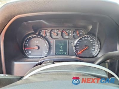 Zdjęcie 9 z 12 samochodu: 2015 GMC SIERRA K3500 VIN:1GT421C80FF631355 - miniatura