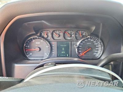 Zdjęcie 9 z 13 samochodu: 2015 GMC SIERRA K3500 VIN:1GT421C80FF631355 - miniatura
