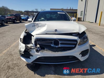 Piąte zdjęcie samochodu w środku: 2019 MERCEDES-BENZ E 300 VIN:WDDZF4JB6KA563909 - miniatura