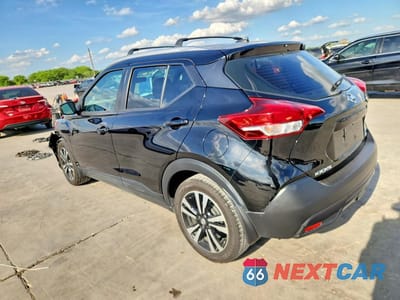Drugie zdjęcie samochodu z przodu: 2018 NISSAN KICKS SV VIN:3N1CP5CU0JL511851 - miniatura
