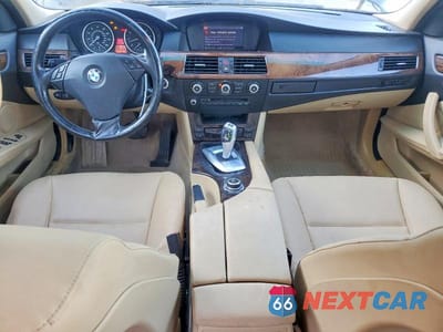 Zdjęcie 8 z 11 samochodu: 2009 BMW 528 I VIN:WBANU53549C119211 - miniatura