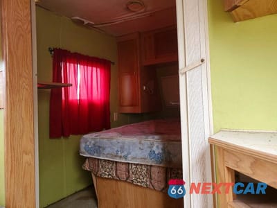 Piąte zdjęcie samochodu w środku: 2003 JAYCO JAY FLIGHT CAMPER VIN:1UJBJ02P231EB0571 - miniatura