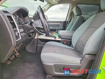 Zdjęcie 7 z 13 samochodu: 2018 RAM 1500 SLT VIN:1C6RR7LM9JS316627 - miniatura
