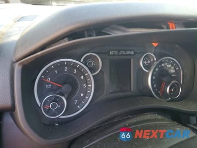 Zdjęcie 9 z 11 samochodu: 2026 RAM 2500 BIG HORN VIN:3C6UR5DJ7TG234263 - miniatura