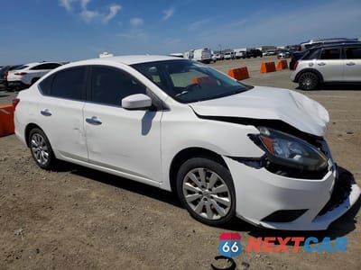 Czwarte zdjęcie samochodu z boku: 2017 NISSAN SENTRA S VIN:3N1AB7AP6HY311763 - miniatura