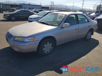 1999 TOYOTA CAMRY CE 4T1BG22KXXU516749 - główne zdjęcie licytacji z USA - miniatura