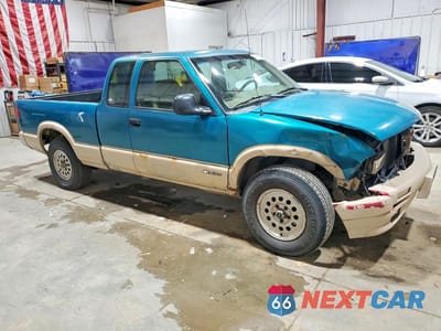 Czwarte zdjęcie samochodu z boku: 1995 CHEVROLET S TRUCK S10 VIN:1GCDT19Z5S8166986 - miniatura