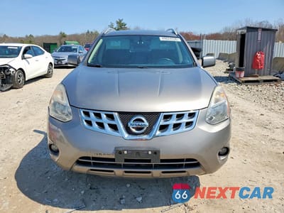 Piąte zdjęcie samochodu w środku: 2011 NISSAN ROGUE S VIN:JN8AS5MV1BW665477 - miniatura