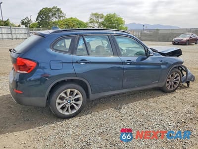Trzecie zdjęcie samochodu z tyłu: 2014 BMW X1 XDRIVE28I VIN:WBAVL1C54EVY22057 - miniatura