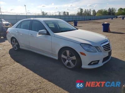 Czwarte zdjęcie samochodu z boku: 2011 MERCEDES-BENZ E 350 4MATIC VIN:WDDHF8HB6BA439129 - miniatura