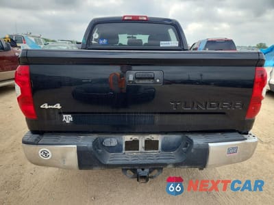 Zdjęcie 6 z 12 samochodu: 2015 TOYOTA TUNDRA SR5 VIN:5TFDW5F19FX417002 - miniatura