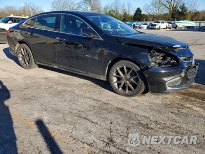 Czwarte zdjęcie samochodu z boku: 2017 CHEVROLET MALIBU PREMIER VIN:1G1ZH5SXXHF233036 - miniatura