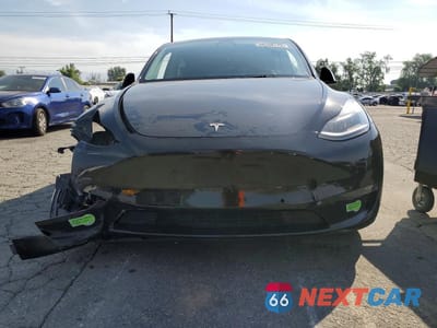 Piąte zdjęcie samochodu w środku: 2022 TESLA MODEL Y VIN:7SAYGDEF2NF490780 - miniatura