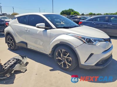 Czwarte zdjęcie samochodu z boku: 2018 TOYOTA C-HR XLE VIN:NMTKHMBX9JR056955 - miniatura