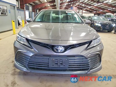Piąte zdjęcie samochodu w środku: 2023 TOYOTA CAMRY LE VIN:4T1C11AK4PU799036 - miniatura