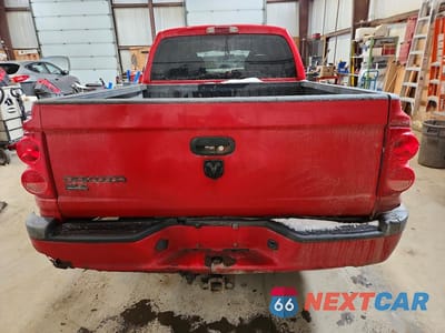 Zdjęcie 6 z 12 samochodu: 2007 DODGE DAKOTA QUAD SLT VIN:1D7HW48N87S145526 - miniatura