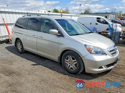 Czwarte zdjęcie samochodu z boku: 2005 HONDA ODYSSEY EX VIN:5FNRL38455B415945 - miniatura
