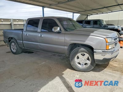 Czwarte zdjęcie samochodu z boku: 2007 CHEVROLET SILVERADO C1500 CLASSIC CREW CAB VIN:2GCEC13V171140115 - miniatura