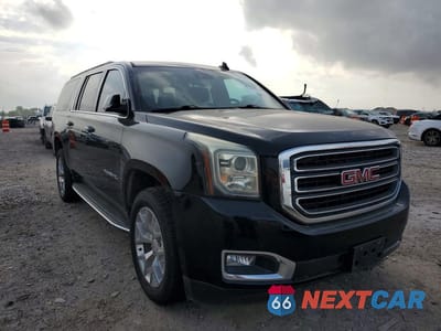 Czwarte zdjęcie samochodu z boku: 2020 GMC YUKON XL C1500 SLT VIN:1GKS1GKC9LR259578 - miniatura