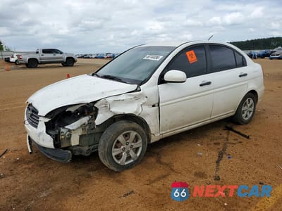 2010 HYUNDAI ACCENT GLS KMHCN4AC2AU496200 - główne zdjęcie licytacji z USA - miniatura