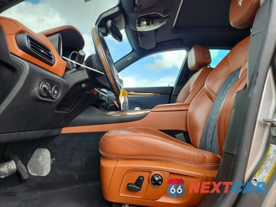 Zdjęcie 7 z 13 samochodu: 2018 MASERATI LEVANTE LUXURY VIN:ZN661XUL6JX268871 - miniatura