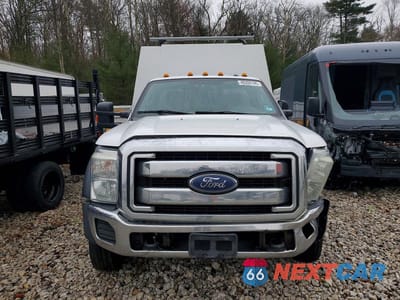 Piąte zdjęcie samochodu w środku: 2016 FORD F450 SUPER DUTY UTILITY / SERVICE TRUCK VIN:1FDUF4HT9GEA85080 - miniatura