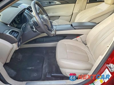 Zdjęcie 7 z 12 samochodu: 2017 LINCOLN MKZ RESERVE VIN:3LN6L5E9XHR602191 - miniatura