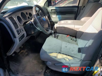 Zdjęcie 7 z 11 samochodu: 2012 TOYOTA TUNDRA GRADE VIN:5TFEM5F1XCX050956 - miniatura