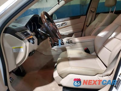 Zdjęcie 7 z 12 samochodu: 2014 MERCEDES-BENZ E 350 VIN:WDDHF5KB6EA820586 - miniatura