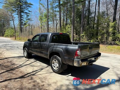 Trzecie zdjęcie samochodu z tyłu: 2009 TOYOTA TACOMA DOUBLE CAB VIN:3TMLU42N59M033121 - miniatura