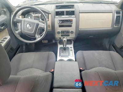 Zdjęcie 8 z 14 samochodu: 2009 MERCURY MARINER VIN:4M2CU81G79KJ04704 - miniatura