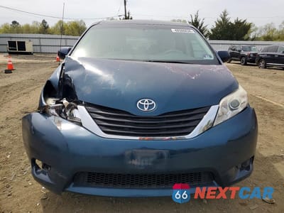 Piąte zdjęcie samochodu w środku: 2012 TOYOTA SIENNA LE 8-PASSENGER VIN:5TDKK3DC0CS233306 - miniatura