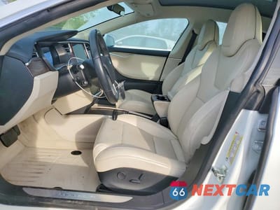 Zdjęcie 7 z 12 samochodu: 2018 TESLA MODEL S VIN:5YJSA1E20JF244434 - miniatura