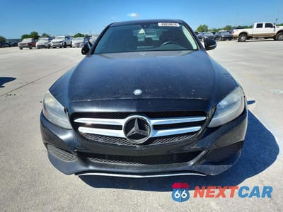 Piąte zdjęcie samochodu w środku: 2015 MERCEDES-BENZ C 300 VIN:55SWF4JB0FU076567 - miniatura