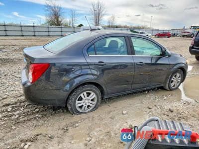 Trzecie zdjęcie samochodu z tyłu: 2015 CHEVROLET SONIC LT VIN:1G1JC5SG3F4160516 - miniatura