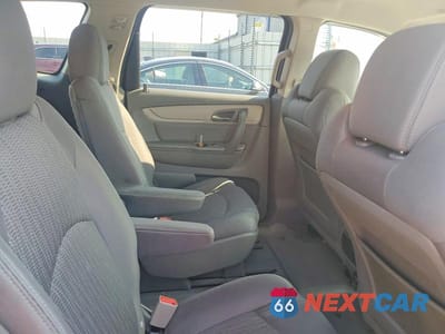 Zdjęcie 11 z 13 samochodu: 2017 CHEVROLET TRAVERSE LT VIN:1GNKRHKD6HJ164105 - miniatura