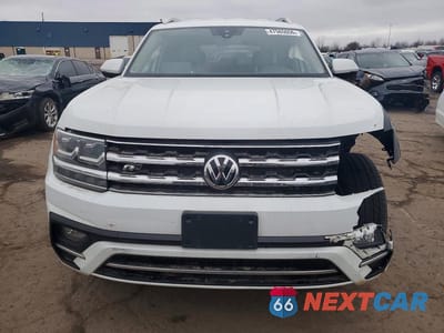 Piąte zdjęcie samochodu w środku: 2018 VOLKSWAGEN ATLAS SE VIN:1V2FR2CA4JC536660 - miniatura