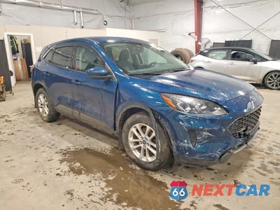 Czwarte zdjęcie samochodu z boku: 2020 FORD ESCAPE SE VIN:1FMCU9G6XLUC08296 - miniatura