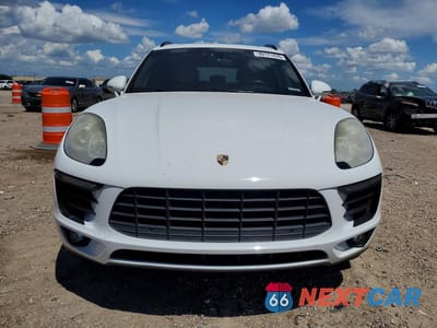 Piąte zdjęcie samochodu w środku: 2015 PORSCHE MACAN S VIN:WP1AB2A52FLB43431 - miniatura
