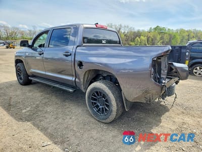 Drugie zdjęcie samochodu z przodu: 2021 TOYOTA TUNDRA PLATINUM VIN:5TFAY5F1XMX021073 - miniatura