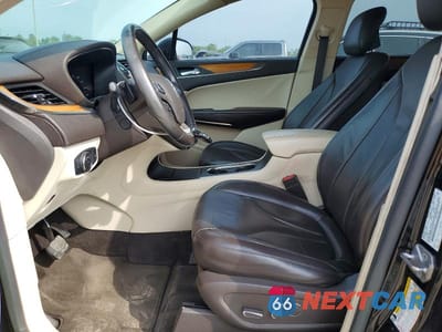 Zdjęcie 7 z 12 samochodu: 2015 LINCOLN MKC VIN:5LMTJ2AH9FUJ42478 - miniatura