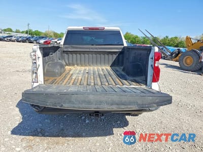 Zdjęcie 6 z 12 samochodu: 2024 CHEVROLET SILVERADO K1500 VIN:1GCUDAEDXRZ311404 - miniatura