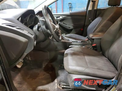 Zdjęcie 7 z 12 samochodu: 2016 FORD FOCUS SE VIN:1FADP3F28GL295516 - miniatura